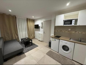 PARIS 20MIN Studio Meublé Wifi